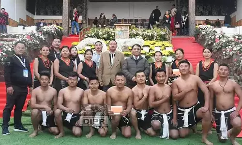 Nagaland : अंगामी जनजाति ने हॉर्नबिल महोत्सव में रस्साकशी प्रतियोगिता