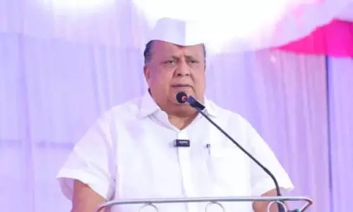BJP की गलती और मुश्रीफ को मांगनी पड़ी माफी, क्या है असली मुद्दा? BJP की गलती और मुश्रीफ को मांगनी पड़ी माफी, क्या है असली मुद्दा?