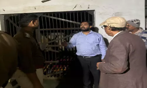 BIG BREAKING: पटना पुलिस ने खान सर को किया गिरफ्तार BIG BREAKING: पटना पुलिस ने खान सर को किया गिरफ्तार