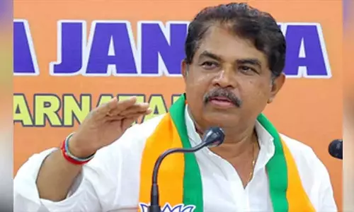 Vokkaliga शेर के खिलाफ कार्रवाई, मुस्लिम नेता के खिलाफ नहीं