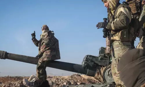 Syria के इस्लामी विद्रोहियों ने हमा सैन्य अड्डे पर सभी विमानों और मिसाइलों के साथ कब्ज़ा कर लिया Syria के इस्लामी विद्रोहियों ने हमा सैन्य अड्डे पर सभी विमानों और मिसाइलों के साथ कब्ज़ा कर लिया