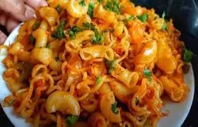 Recipe:  शाम के नाश्ते में चाय के साथ लें मसालेदार मैगी-पास्ता