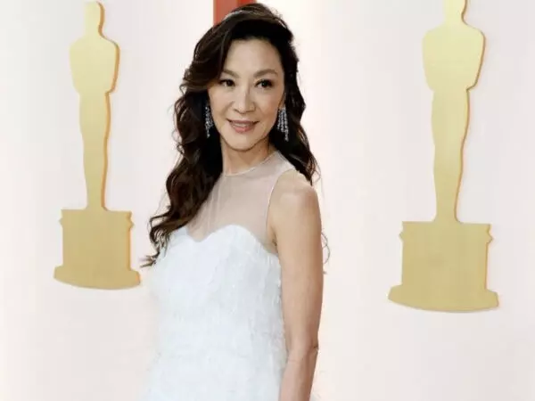 Michelle Yeoh ने बताया, कैसे उन्होंने रेड सी फिल्म फेस्ट में एशियाई महिलाओं की रूढ़ियों के खिलाफ लड़ाई लड़ी