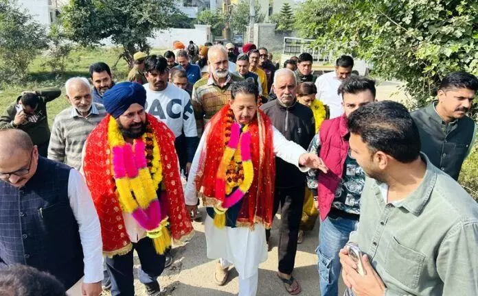 Jammu: डॉ. नरेंद्र, बिलावरिया ने गंग्याल में विकास कार्यों का शुभारंभ किया