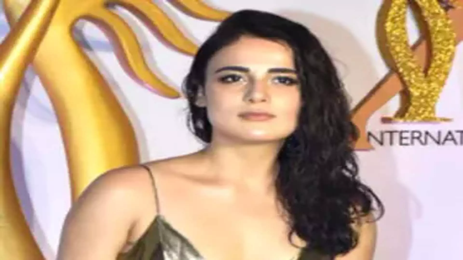 Radhika Madan ने ताजमहल की अपनी यात्रा की सुंदर तस्वीरें साझा कीं