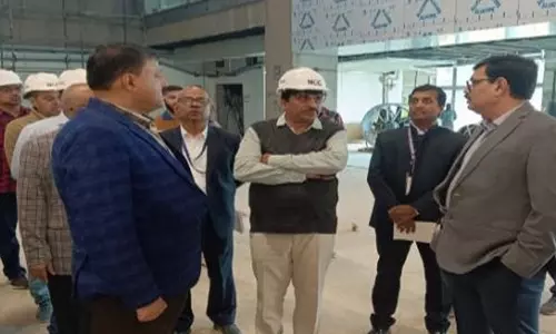 AAI के चेयरमैन विपिन कुमार ने पटना एयरपोर्ट के नए टर्मिनल भवन का निरीक्षण किया AAI के चेयरमैन विपिन कुमार ने पटना एयरपोर्ट के नए टर्मिनल भवन का निरीक्षण किया
