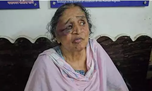 अपने ही फ्लैट में वरिष्ठ नागरिक को बंधक बनाने के आरोप में arrested अपने ही फ्लैट में वरिष्ठ नागरिक को बंधक बनाने के आरोप में arrested