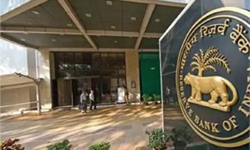 RBI ने प्रवासी भारतीयों की मुद्रा जमा पर दर सीमा बढ़ा दी RBI ने प्रवासी भारतीयों की मुद्रा जमा पर दर सीमा बढ़ा दी
