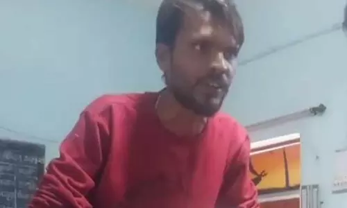 टीचर ने मतदाता सूची से नाम काटा तो युवक ने दी हत्या करने की धमकी टीचर ने मतदाता सूची से नाम काटा तो युवक ने दी हत्या करने की धमकी