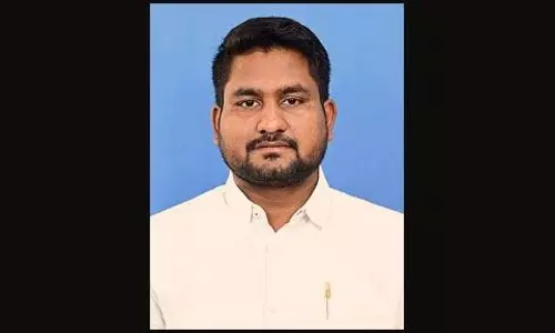 Odisha सरकार जात्रा शो में अश्लील नृत्य पर रोक लगाने के लिए दिशा-निर्देश तैयार कर रही: मंत्री Odisha सरकार जात्रा शो में अश्लील नृत्य पर रोक लगाने के लिए दिशा-निर्देश तैयार कर रही: मंत्री
