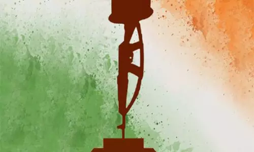 Army ने ड्यूटी के दौरान अपने प्राणों की आहुति देने वाले राइफलमैन जसविंदर सिंह को श्रद्धांजलि दी Army ने ड्यूटी के दौरान अपने प्राणों की आहुति देने वाले राइफलमैन जसविंदर सिंह को श्रद्धांजलि दी