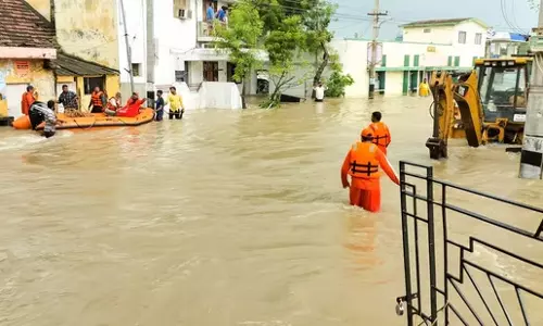 Cyclone Fengal: केंद्र टीम तमिलनाडु, पुडुचेरी में नुकसान का आकलन करेगी Cyclone Fengal: केंद्र टीम तमिलनाडु, पुडुचेरी में नुकसान का आकलन करेगी