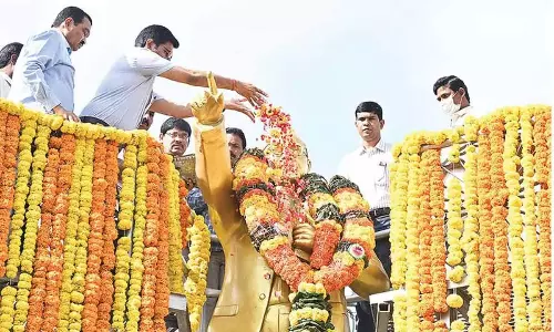 Dr. Ambedkar को उनकी पुण्यतिथि पर श्रद्धांजलि अर्पित की गई