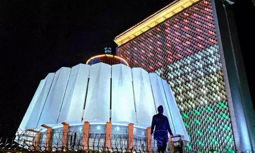 Maharashtra विधानसभा का विशेष सत्र आज से शुरू, 288 विधायक लेंगे शपथ, स्पीकर का चुनाव एजेंडे में Maharashtra विधानसभा का विशेष सत्र आज से शुरू, 288 विधायक लेंगे शपथ, स्पीकर का चुनाव एजेंडे में