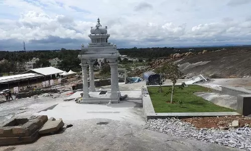Shravanabelagola में जैन संत के निशिधि मंडप का उद्घाटन