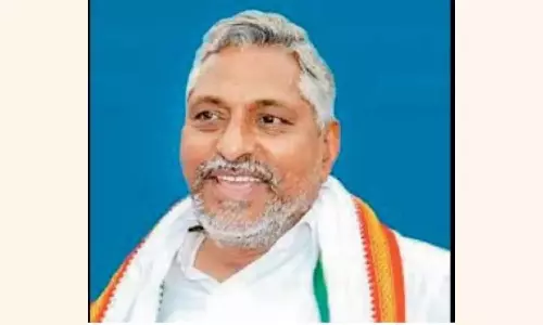 MLC जीवन रेड्डी ने CM से जगतियाल में कृषि विज्ञान केंद्र के लिए भूमि आवंटित करने का आग्रह किया MLC जीवन रेड्डी ने CM से जगतियाल में कृषि विज्ञान केंद्र के लिए भूमि आवंटित करने का आग्रह किया