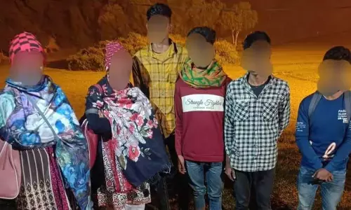 Assam पुलिस ने अंतरराष्ट्रीय सीमा के पास छह बांग्लादेशियों को पकड़ा और निर्वासित किया Assam पुलिस ने अंतरराष्ट्रीय सीमा के पास छह बांग्लादेशियों को पकड़ा और निर्वासित किया