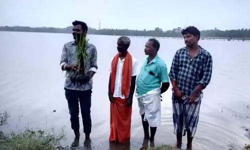 Farmers ने अपर्याप्त मुआवजे और परामर्श के अभाव को लेकर तमिलनाडु सरकार की आलोचना की Farmers ने अपर्याप्त मुआवजे और परामर्श के अभाव को लेकर तमिलनाडु सरकार की आलोचना की