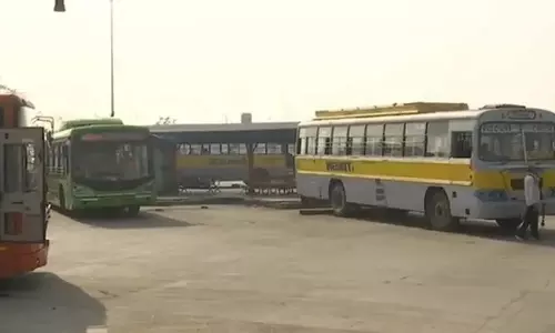 Bhojpur में पेट में गोली लगने के बाद भी ड्राइवर चलाता रहा गाड़ी Bhojpur में पेट में गोली लगने के बाद भी ड्राइवर चलाता रहा गाड़ी
