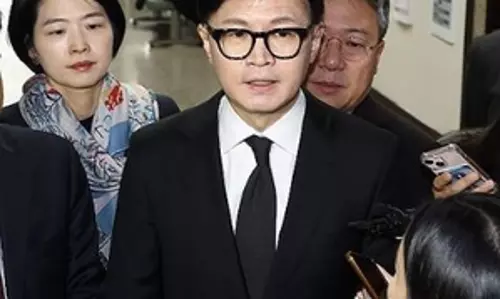 South Korea: सत्तारूढ़ पार्टी के नेता ने कहा- राष्ट्रपति यून का जल्दी इस्तीफा देना अपरिहार्य है South Korea: सत्तारूढ़ पार्टी के नेता ने कहा- राष्ट्रपति यून का जल्दी इस्तीफा देना अपरिहार्य है