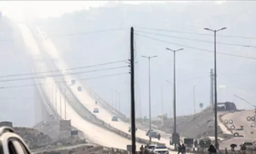 जॉर्डन ने Syria के साथ सीमा क्रॉसिंग बंद कर दी