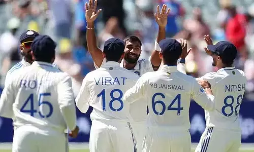 IND vs AUS मैच, भारत पर मंडराया हार का खतरा, जानें पूरी डिटेल्स IND vs AUS मैच, भारत पर मंडराया हार का खतरा, जानें पूरी डिटेल्स