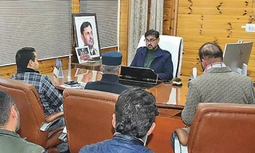 सतीश शर्मा ने FCS&CA, परिवहन विभाग के कामकाज की समीक्षा की सतीश शर्मा ने FCS&CA, परिवहन विभाग के कामकाज की समीक्षा की