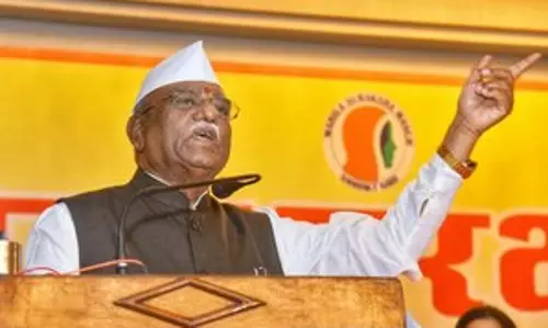 Rajasthan के राज्यपाल ने युवाओं से नौकरी मांगने वाले नहीं, बल्कि नौकरी देने वाले बनने का आग्रह किया Rajasthan के राज्यपाल ने युवाओं से नौकरी मांगने वाले नहीं, बल्कि नौकरी देने वाले बनने का आग्रह किया