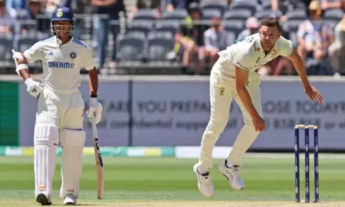 तेज गेंदबाज Josh Hazlewood ने चोट की जानकारी दी
