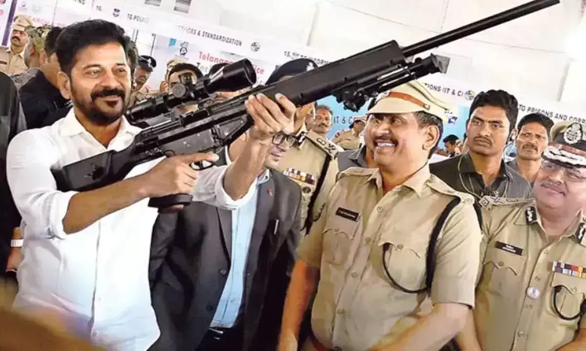 CM ने ड्रग मामलों के लिए विशेष अदालतों की घोषणा की, सजा में नरमी की आलोचना की CM ने ड्रग मामलों के लिए विशेष अदालतों की घोषणा की, सजा में नरमी की आलोचना की