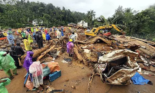 Wayanad landslide: पुनर्वास के लिए चार महीने से इन्तजार कर रहे पीड़ित Wayanad landslide: पुनर्वास के लिए चार महीने से इन्तजार कर रहे पीड़ित