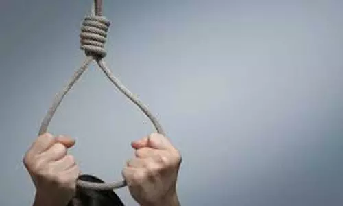 Student suicide इंटरमीडिएट बोर्ड पर जासूसों ने किया विरोध प्रदर्शन Student suicide इंटरमीडिएट बोर्ड पर जासूसों ने किया विरोध प्रदर्शन