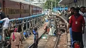 Railway station,जानलेवा हमले के बाद परिवार ने ‘दयालु आत्मा’ को श्रद्धांजलि दी