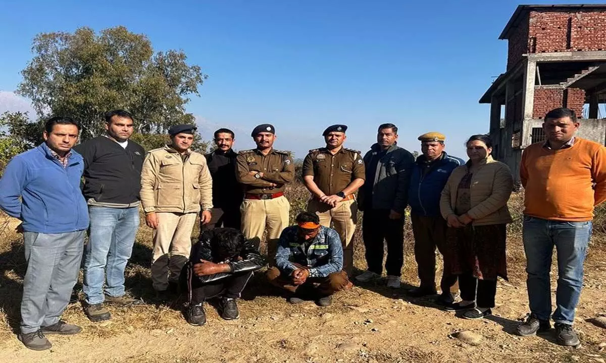 Himachal: कांगड़ा पुलिस ने जिले में नशा तस्करों के गिरोह का भंडाफोड़ किया