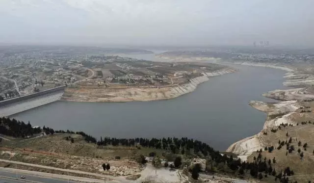 Syria civil war: असद सरकार ने तीन शहर खो दिए; विद्रोहियों की नज़र दमिश्क पर Syria civil war: असद सरकार ने तीन शहर खो दिए; विद्रोहियों की नज़र दमिश्क पर
