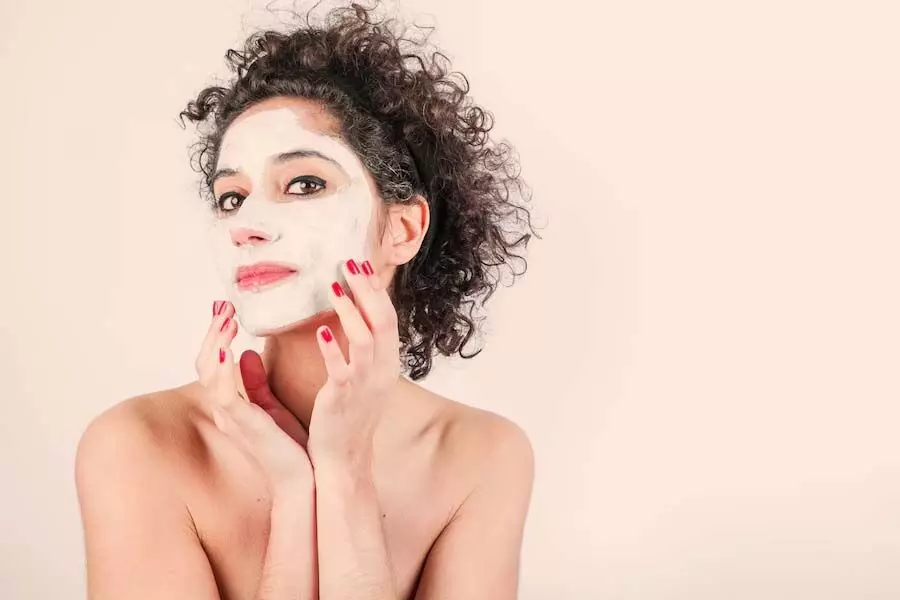 Skin Care: त्वचा पर बढ़ते प्रदूषण के असर को खत्म करेंगे ये होममेड एंटी-पॉल्यूशन मास्क