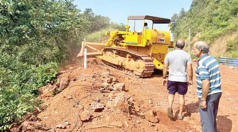 Goa: इस्सोरसिम के परेरा परिवार को पहाड़ी कटाई-कीचड़ की बौछार सहनी पड़ रही