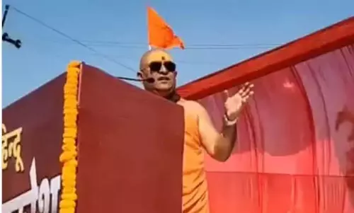 UP: दक्षिणपंथी नेता ने 2002 के गुजरात दंगों का हवाला दिया