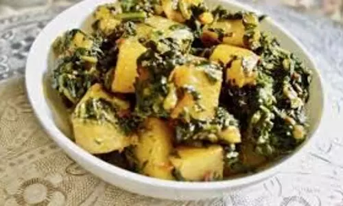 Recipe: घर पर बनाये ढाबा स्टाइल आलू पालक Recipe: घर पर बनाये ढाबा स्टाइल आलू पालक