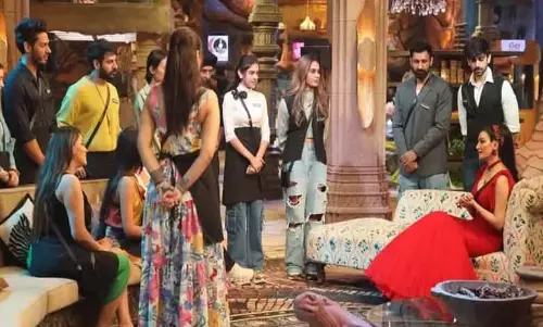 Bigg Boss 18: फिर से रद्द हुआ एविक्शन, मेकर्स पर भड़के फैंस Bigg Boss 18: फिर से रद्द हुआ एविक्शन, मेकर्स पर भड़के फैंस