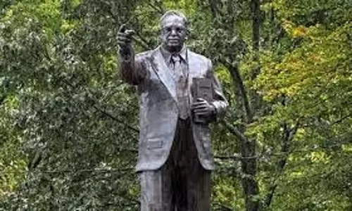 Ambedkar की समानता की प्रतिमा का निर्माण केवल 47% पूरा हुआ Ambedkar की समानता की प्रतिमा का निर्माण केवल 47% पूरा हुआ