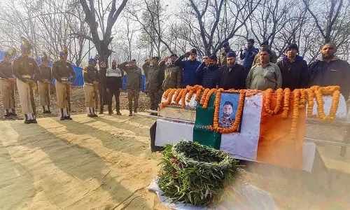 J&K: श्रीनगर में सर्च ऑपरेशन के दौरान जवान की हृदयाघात से मौत