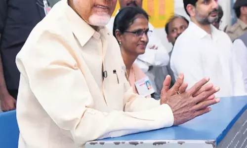 Andhra: रिकॉर्ड 45 हजार स्कूलों में अभिभावक-शिक्षक बैठकें Andhra: रिकॉर्ड 45 हजार स्कूलों में अभिभावक-शिक्षक बैठकें