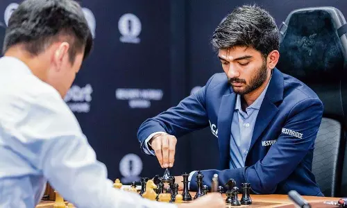 Chess World Championship गुकेश ने काले मोहरों से आसान ड्रा खेला