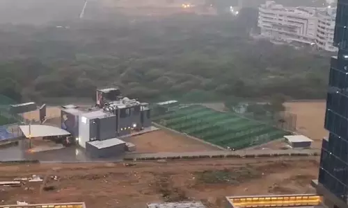 Hyderabad में कई जगहों पर बारिश Hyderabad में कई जगहों पर बारिश