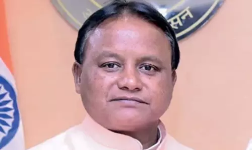 Odisha CM के नौकरी घोटाले के लिए पैसे वाले बयान पर सदन में हंगामा