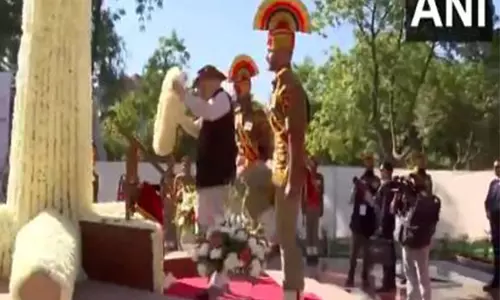Amit Shah जोधपुर में बीएसएफ के 60वें स्थापना दिवस परेड में शामिल हुए