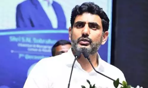 Nara Lokesh: पूर्व छात्रों का सहयोग और एआई केंद्र वैश्विक उत्कृष्टता को बढ़ावा देगा