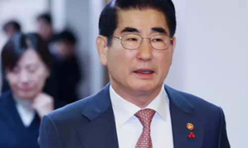 South Korea: अभियोजन पक्ष ने देशद्रोह के आरोप में पूर्व रक्षा मंत्री को गिरफ़्तार किया