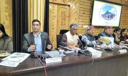 Chamba में बैठक में विकास परियोजनाओं की समीक्षा की गई